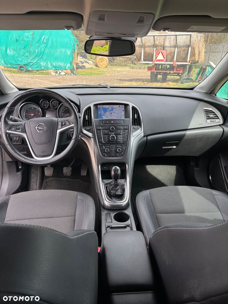 Opel Astra 1.7 CDTI DPF NAVI - 11