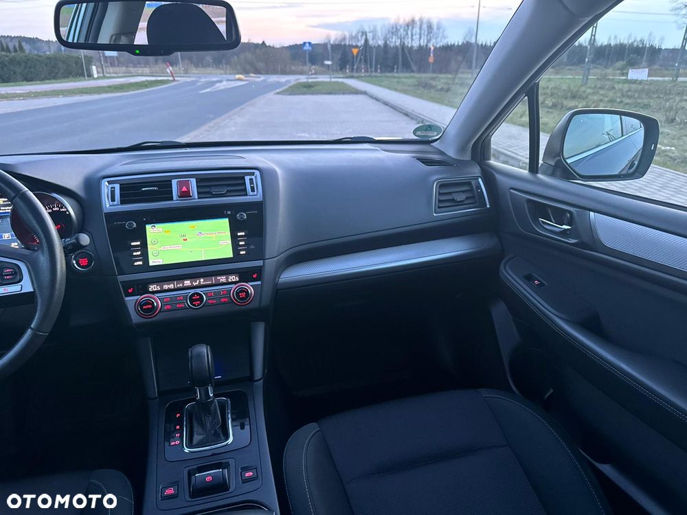 Subaru Outback 2.0D Active Lineartronic - 12