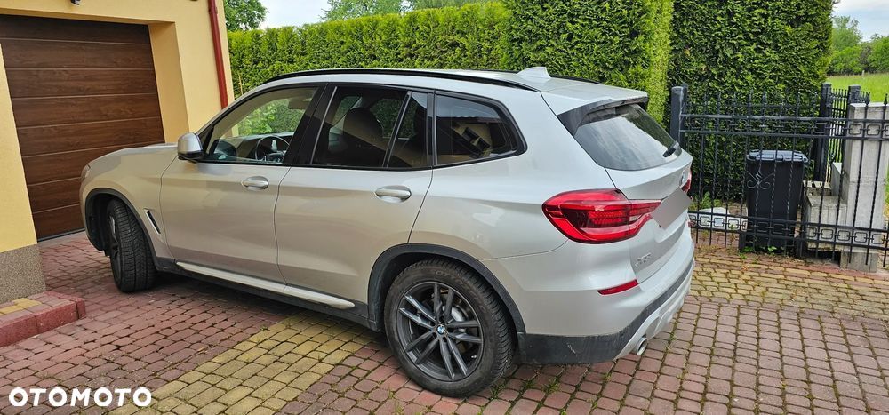 BMW X3 xDrive20d - 21