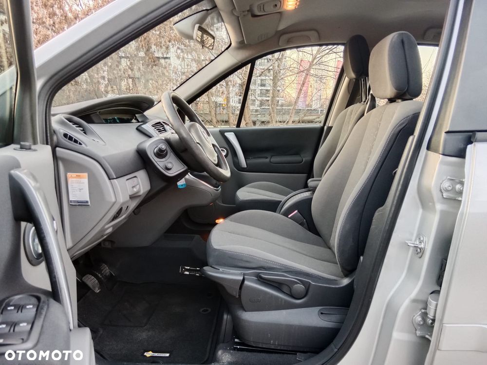 Renault Grand Scenic 1.6 16V 110 Expression - 15