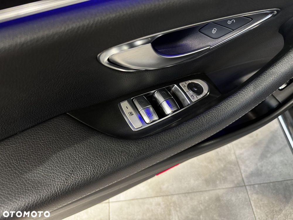 Mercedes-Benz Klasa E - 25