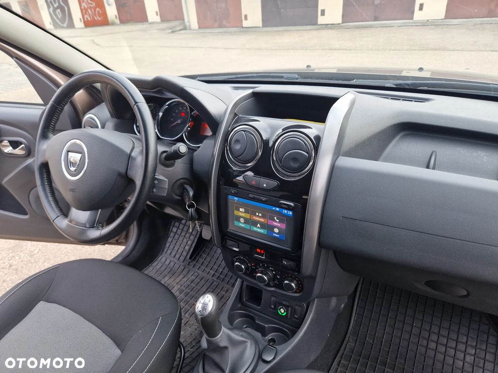 Dacia Duster 1.6 SCe Ambiance S&S - 16
