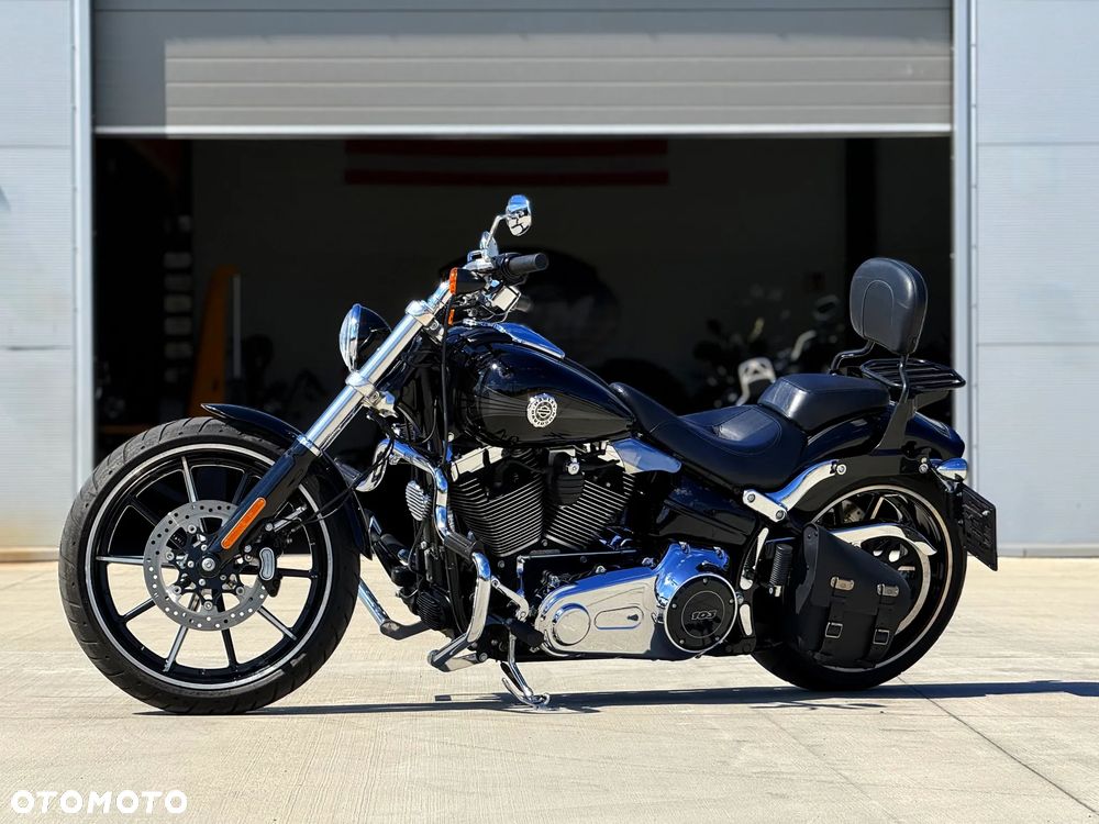 Harley-Davidson FXSB Breakout - 4