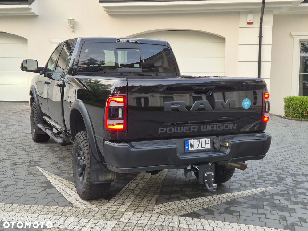 RAM 2500 - 4