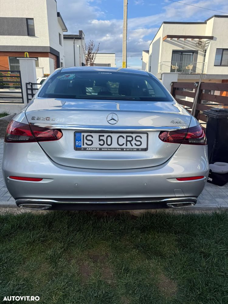Mercedes-Benz E 220 d 4Matic 9G-TRONIC Exclusive - 13