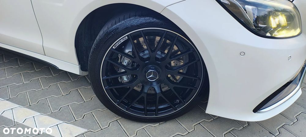 Mercedes-Benz CLS 63 AMG 4-Matic - 34