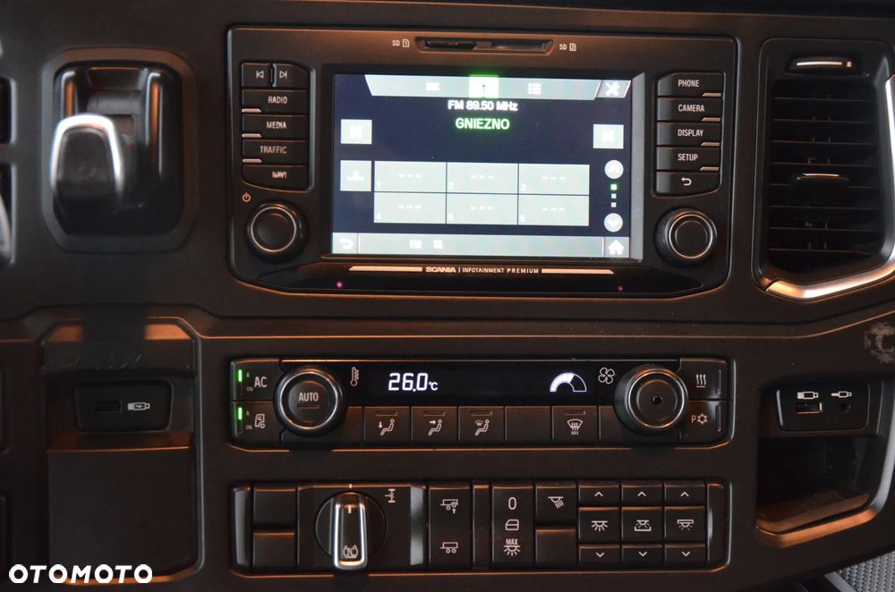 Scania R 580 / V8 / 4 PODUSZKI / KLIMA P. / NAVI /FULL LED / ACC / 7436 - 35