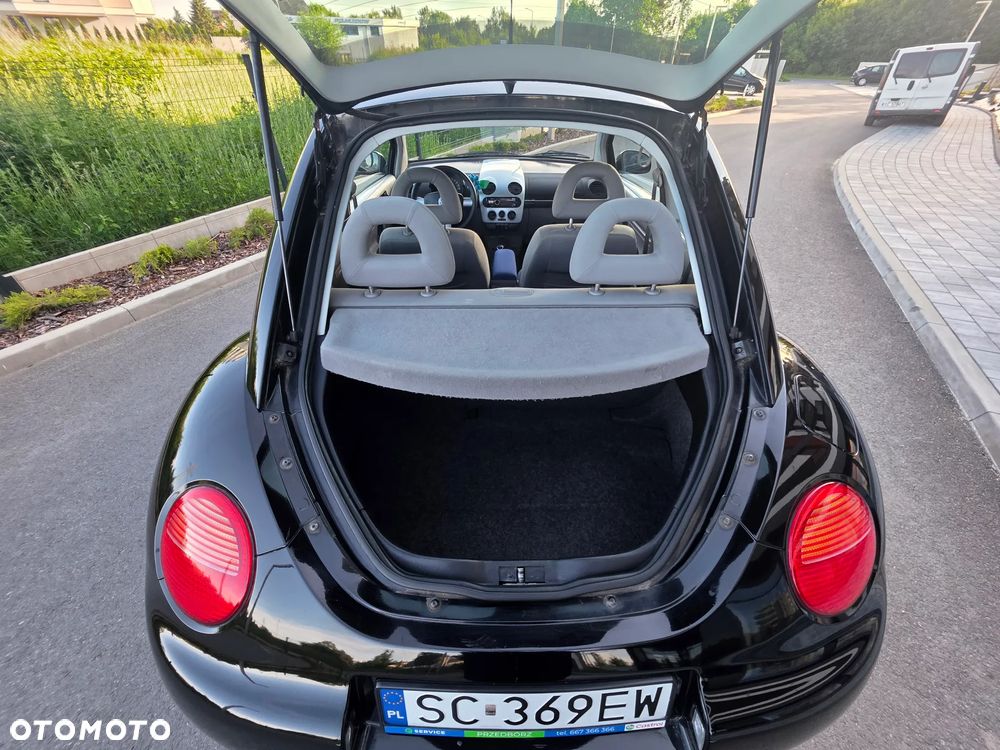 Volkswagen New Beetle - 21