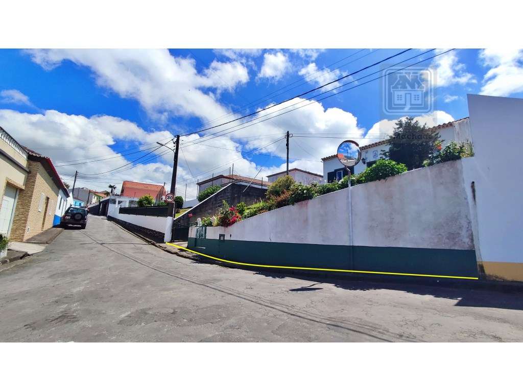 VENDA de CASA - MORADIA com Jardim, Entrada Lateral e Quintal - Fen... - Grande imagem: 5/38