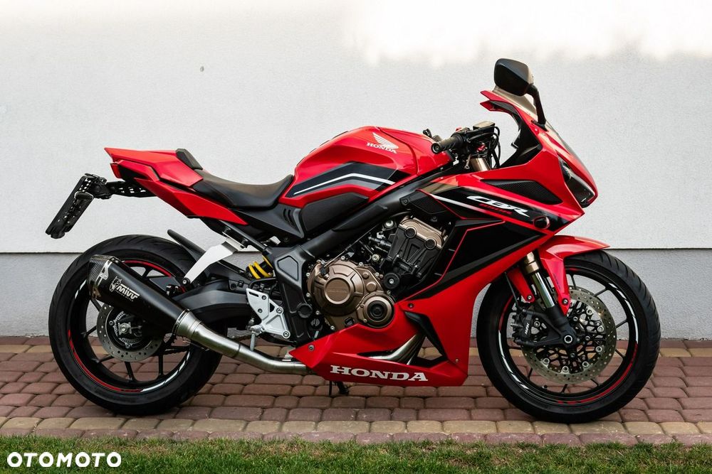 Honda CBR - 3