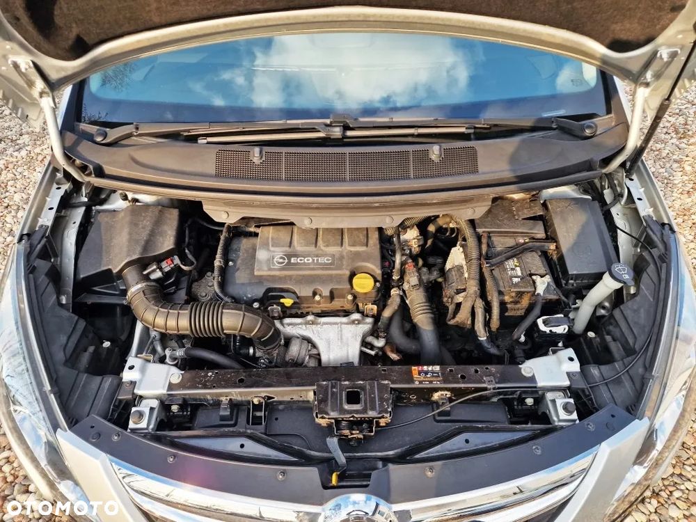 Opel Zafira Tourer 1.4 Turbo Edition - 19