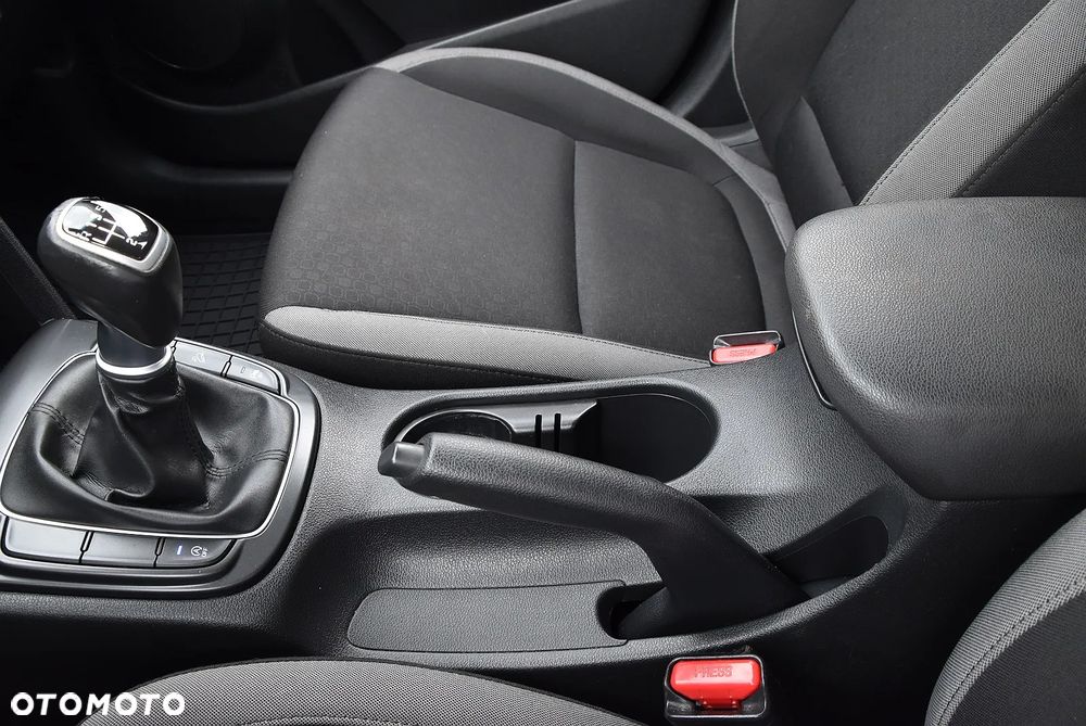 Hyundai Kona - 38