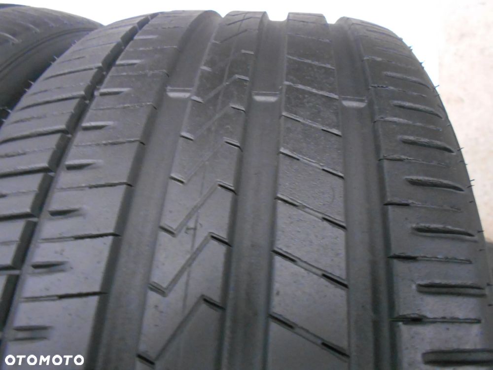 OPONY 245/35R20 FALKEN AZENIS FK 510 DOT 4121 7.4MM - 4