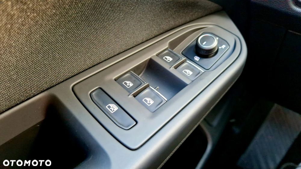 Volkswagen Golf 1.5 eTSI EVO Style DSG - 34