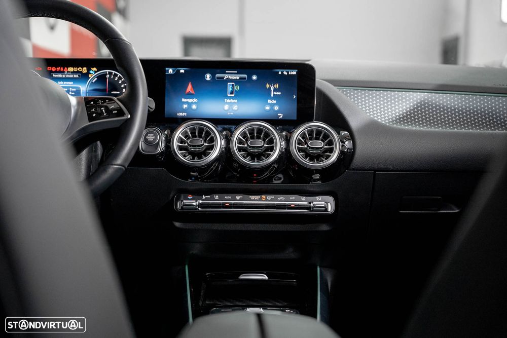 Mercedes-Benz GLA 250 e Progressive - 12
