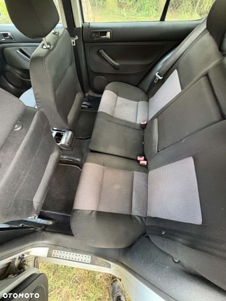 Volkswagen Golf 1.4 Comfortline - 5