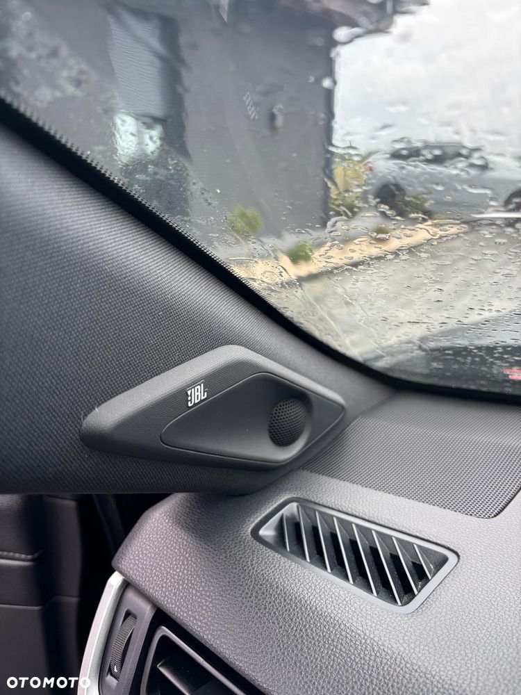 Toyota RAV4 2.5 Hybrid Black Edition by JBL 4x2 - 9