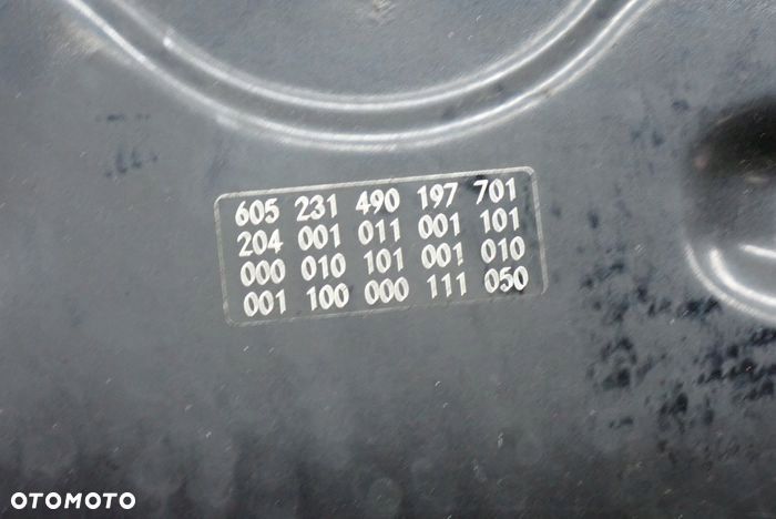 MERCEDES W204 204 C-KLASA 07-10 maska - 13