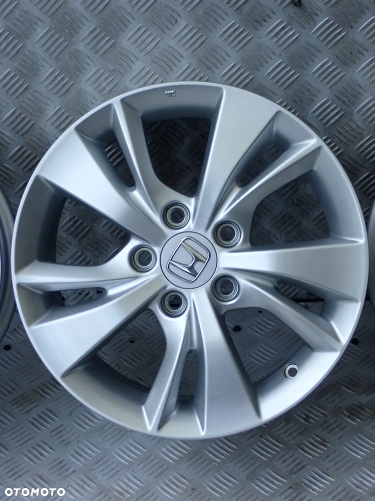 FELGI ALUMINIOWE HONDA 7JX16  ET 55  5X114,3  16070AT7A - 6