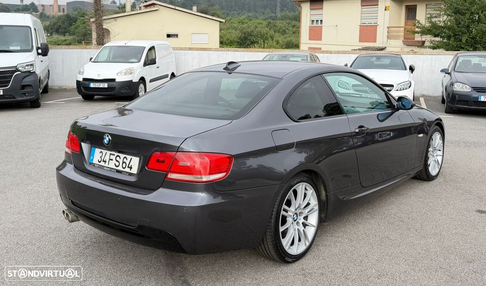 BMW 320 d Coupe Auto - 14