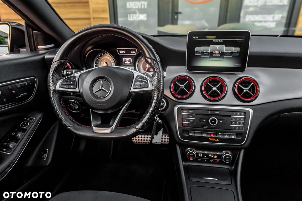 Mercedes-Benz CLA 250 4Matic 7G-DCT Sport - 28