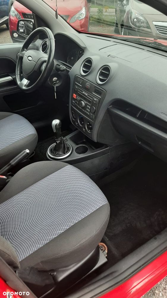 Ford Fusion 1.4 + - 14
