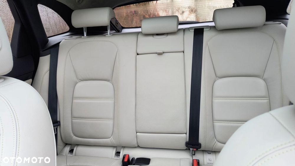 Jaguar F-Pace 2.0 i4D AWD Chequered Flag - 7