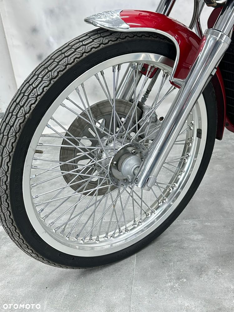 Suzuki Intruder - 17