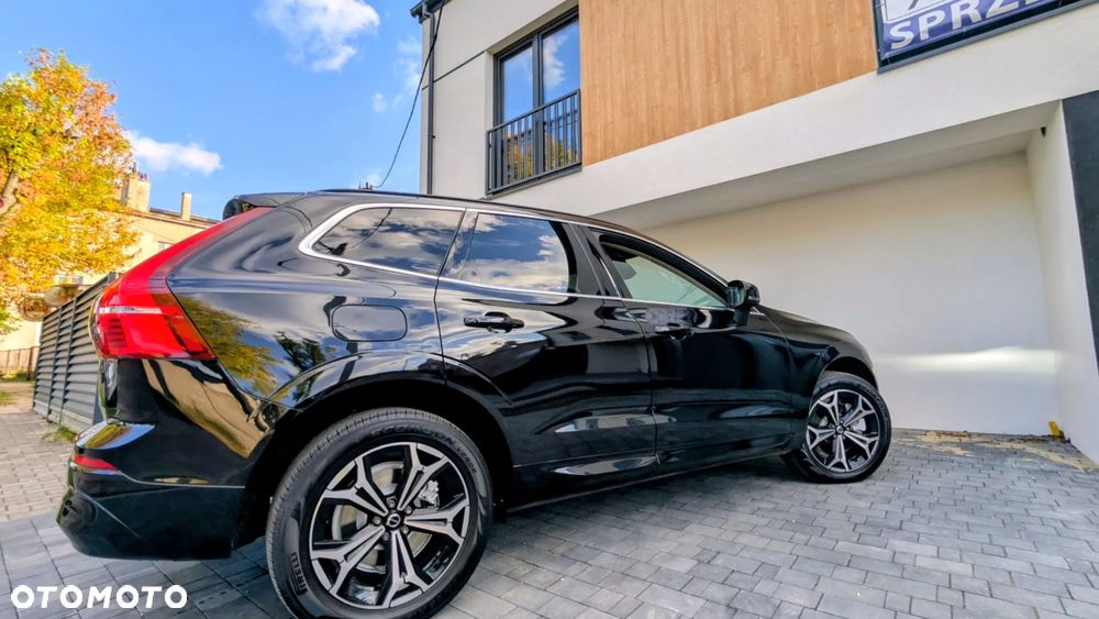 Volvo XC 60 B4 D Geartronic Momentum Pro - 3