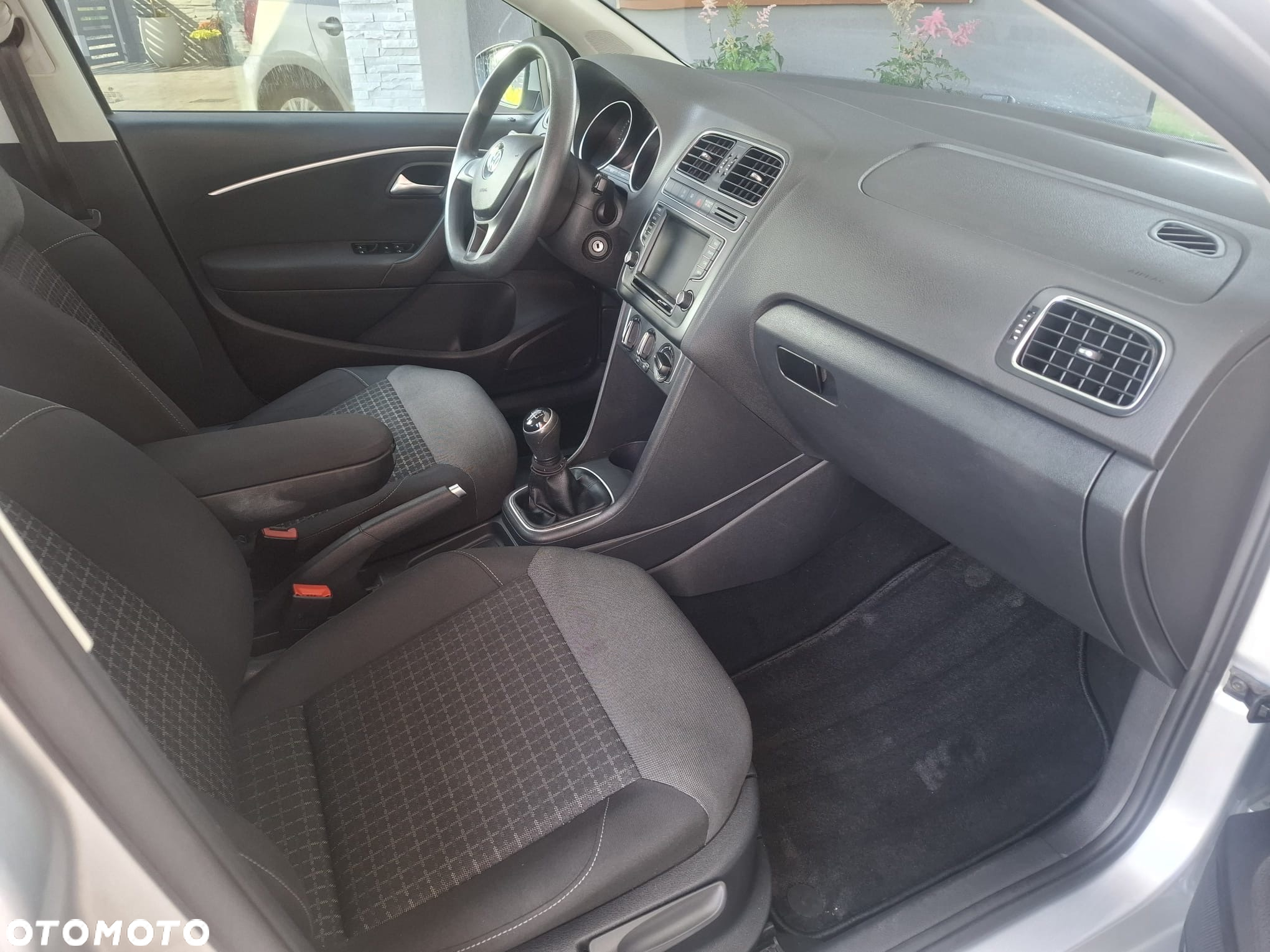 Volkswagen Polo 1.4 TDI (Blue Motion Technology) Comfortline - 16