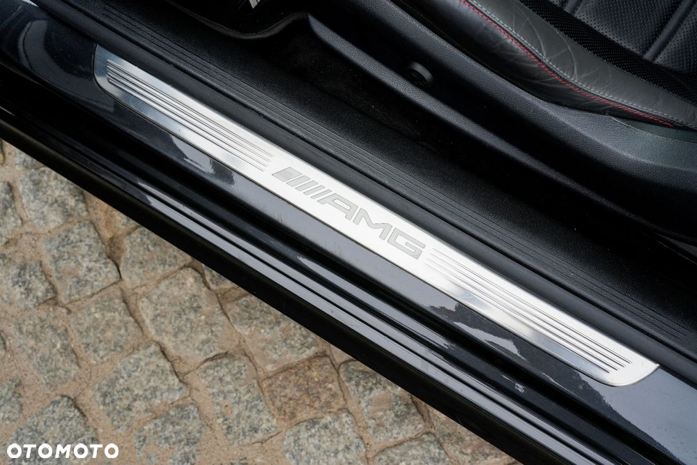Mercedes-Benz Klasa E AMG 53 4-Matic+ 9G-TRONIC - 13