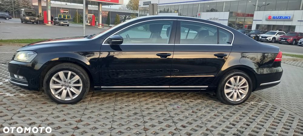 Volkswagen Passat 2.0 TDI DPF Sportline - 5