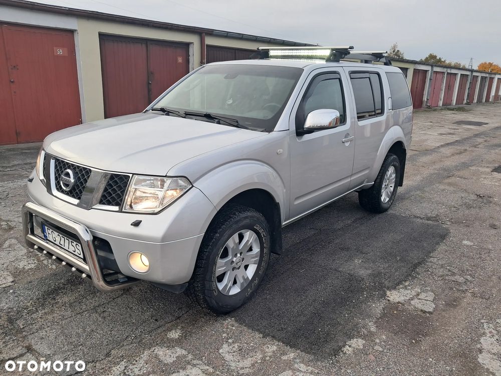 Nissan Pathfinder 2.5 DCi Comfort / XE - 6
