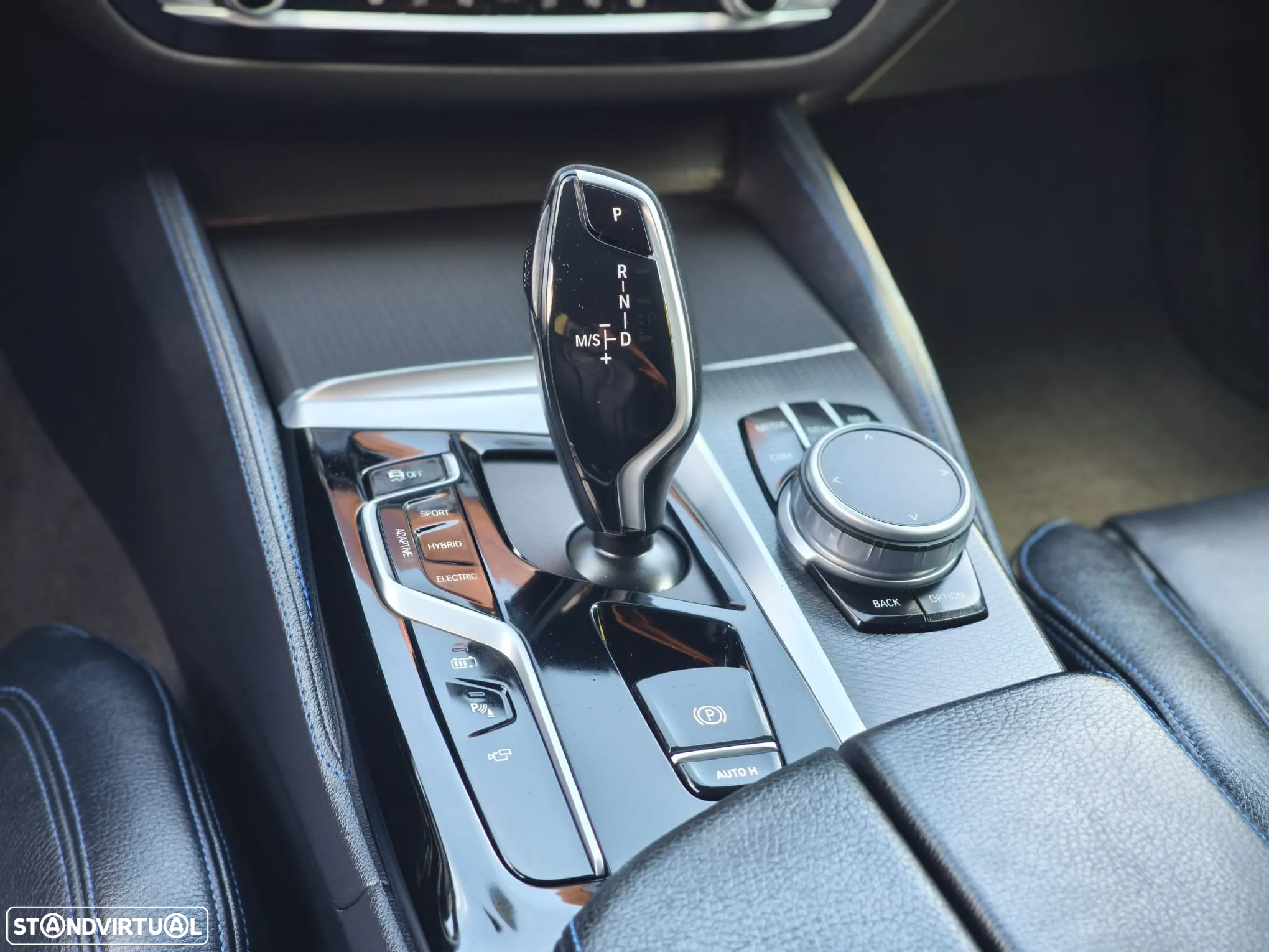 BMW 545 e xDrive Pack M - 19