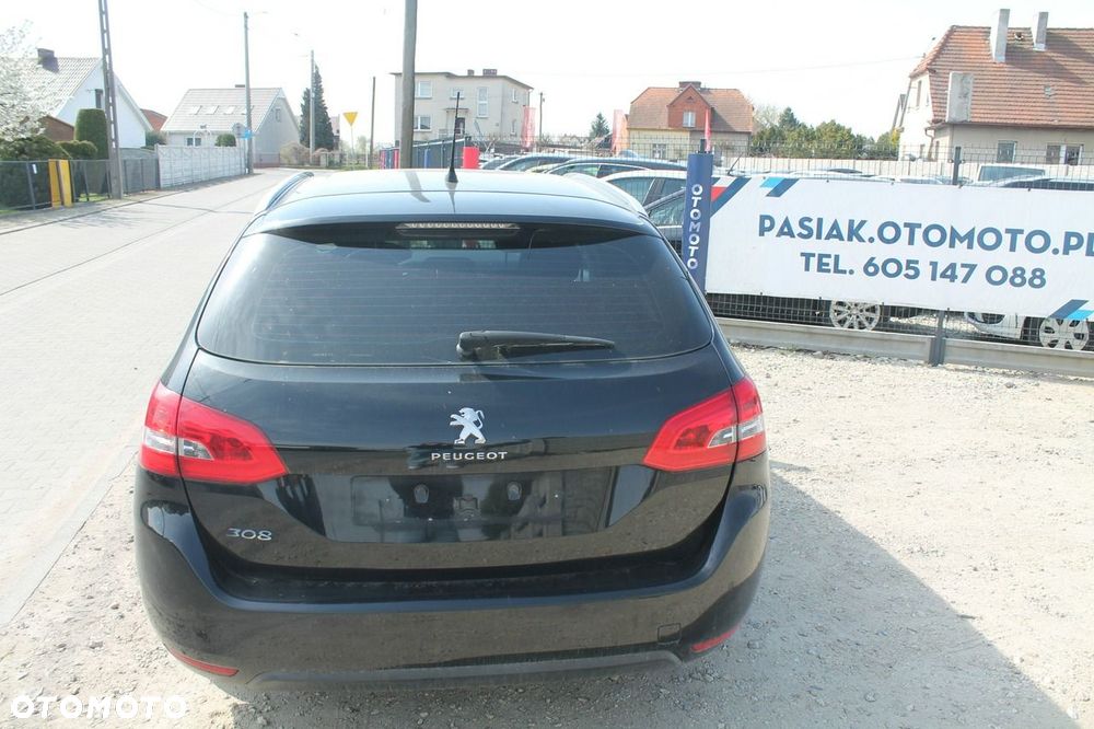 Peugeot 308 - 6