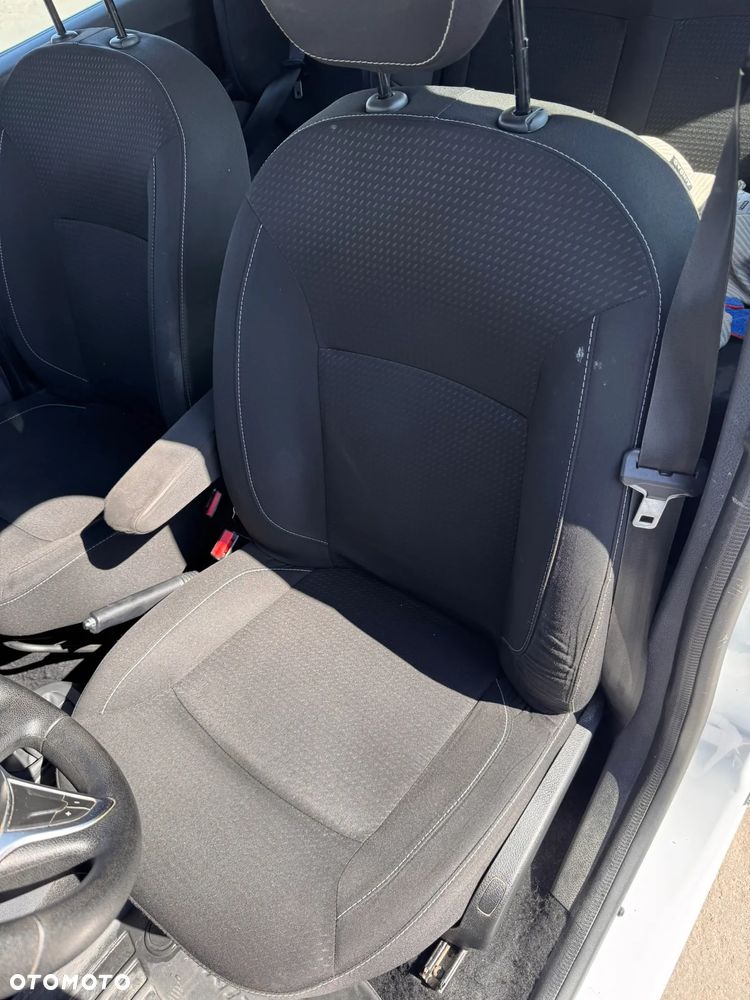 Dacia Lodgy 1.5 Blue dCi Essential S&S - 5