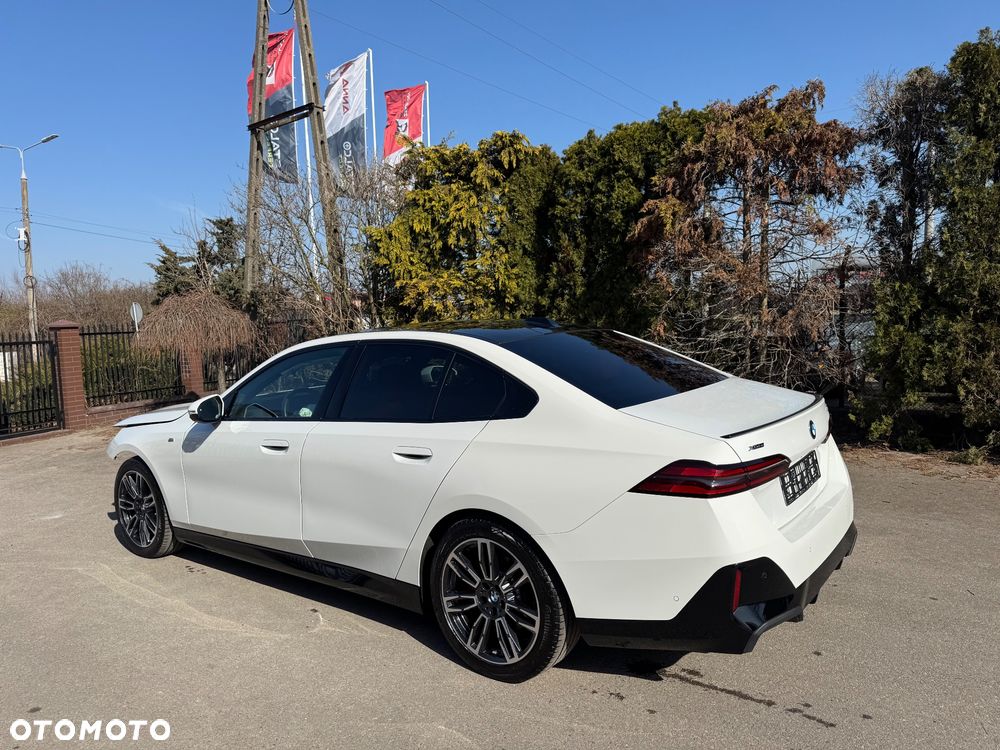 BMW Seria 5 - 33