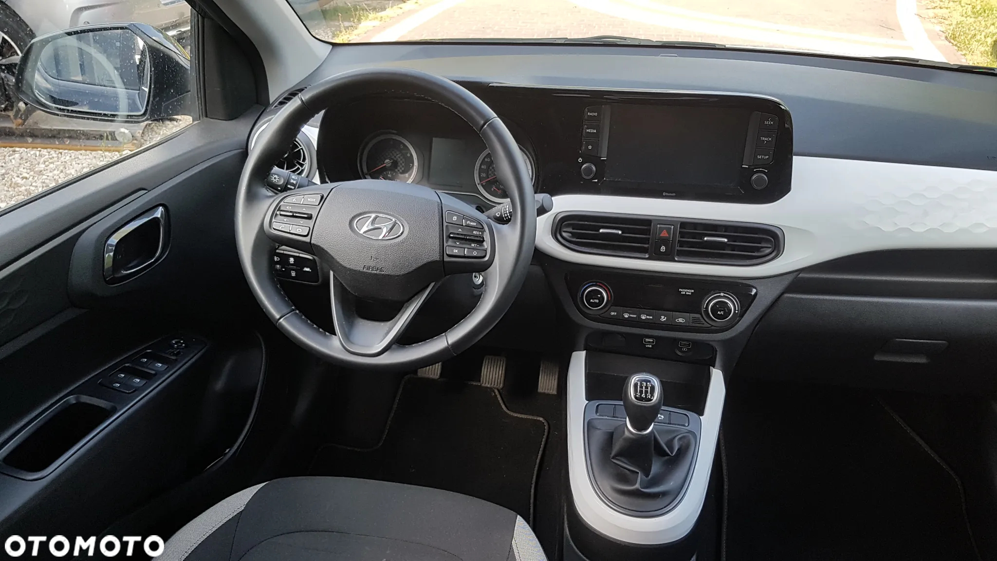 Hyundai i10 1.0 EDITION 30 - 12