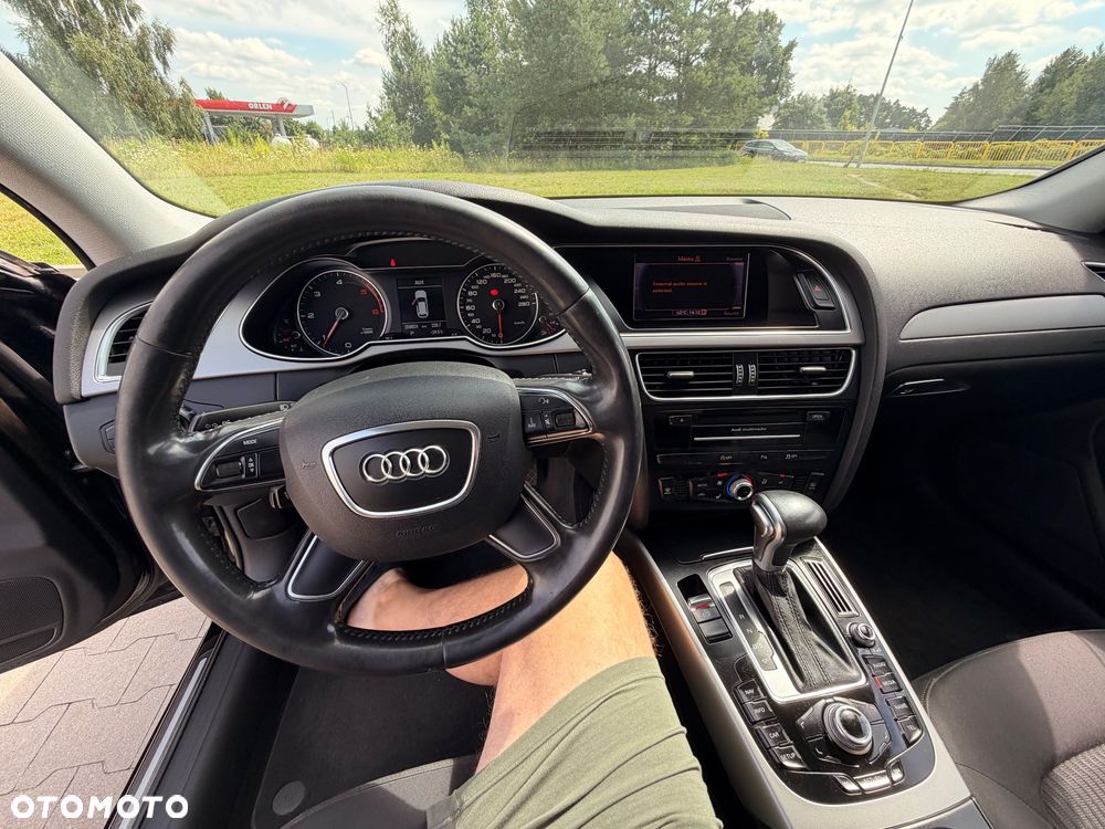 Audi A4 Avant 2.0 TDI DPF multitronic Attraction - 11