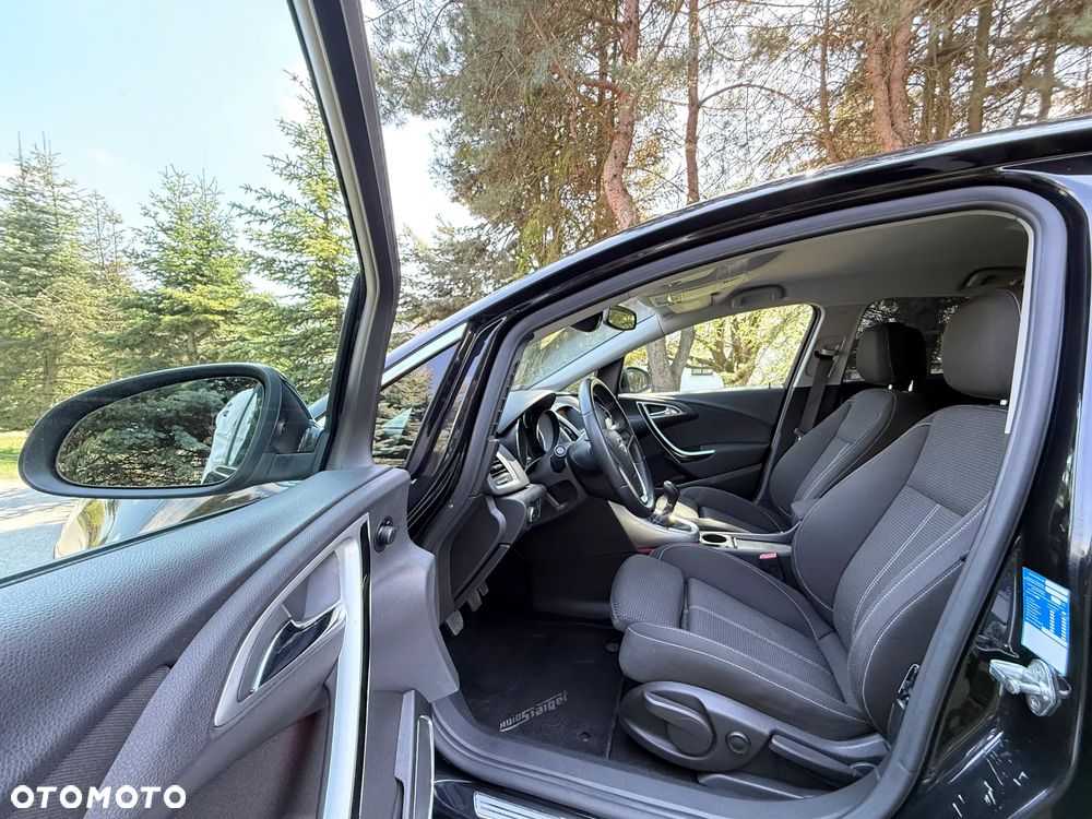 Opel Astra 1.4 Turbo Cosmo - 14