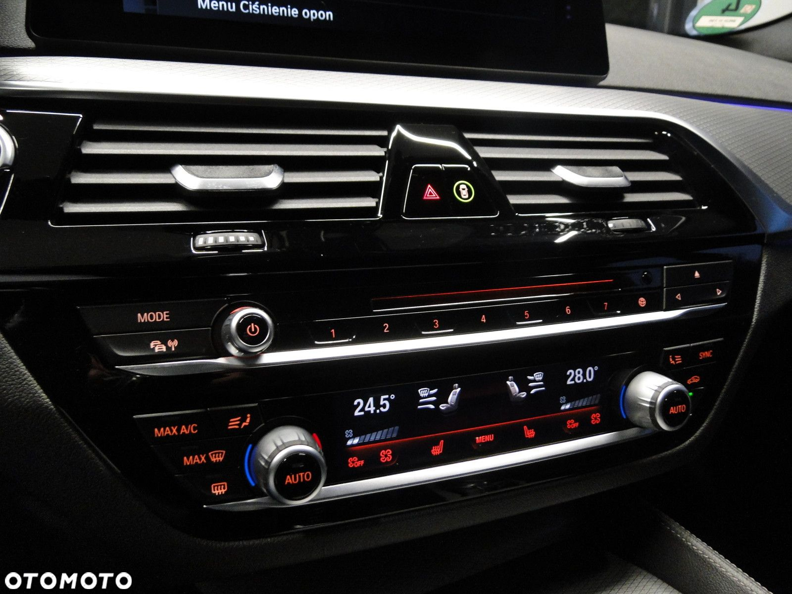 BMW Seria 5 M550d xDrive - 33