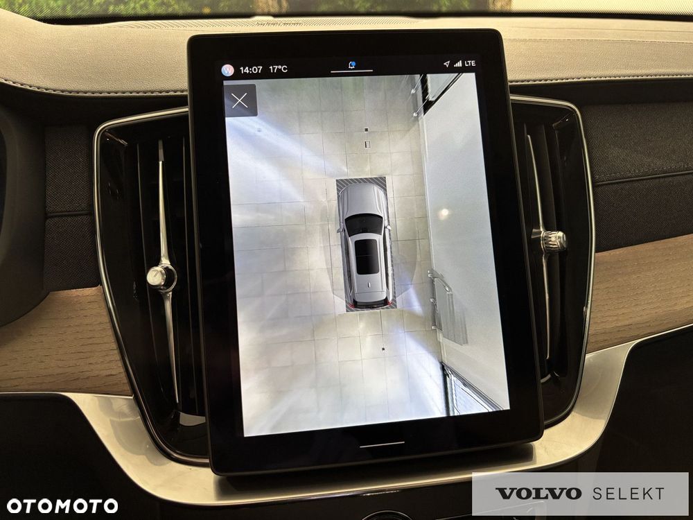 Volvo XC 90 - 23