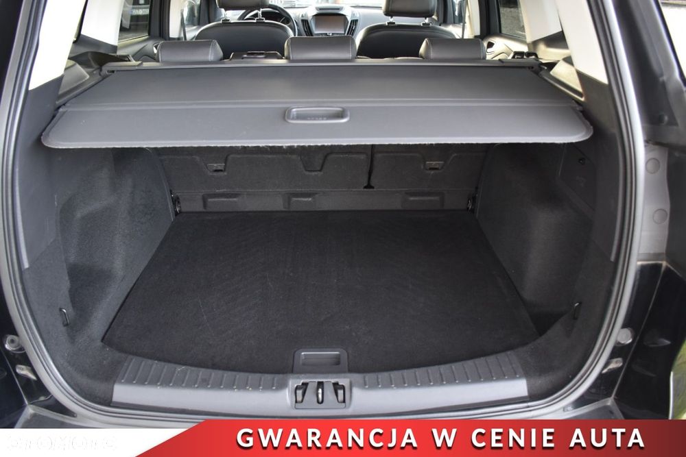 Ford Kuga 1.5 EcoBoost 2x4 Titanium - 8