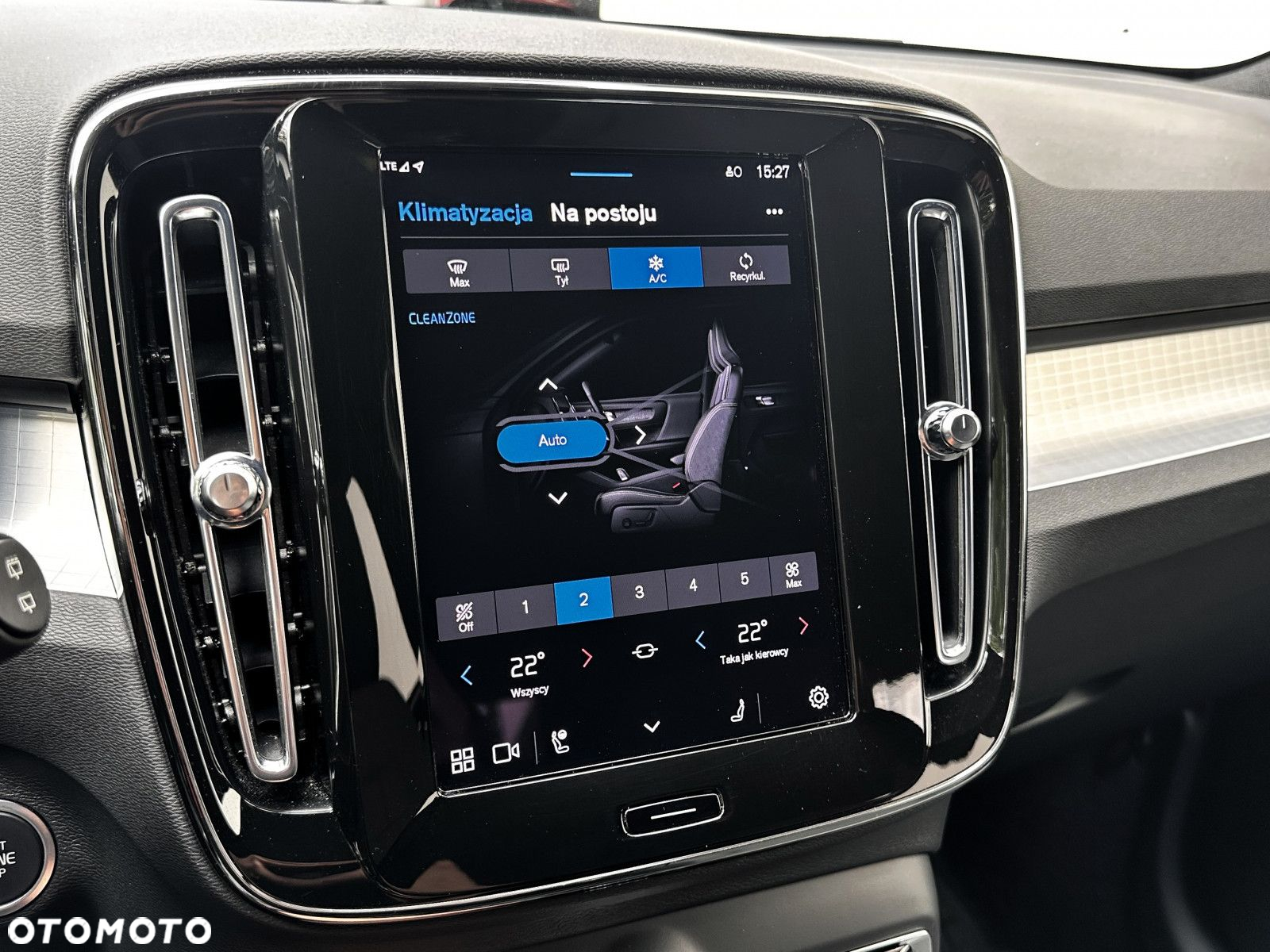 Volvo XC 40 - 29