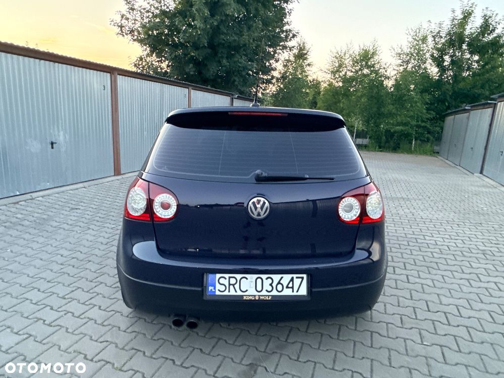 Volkswagen Golf - 6