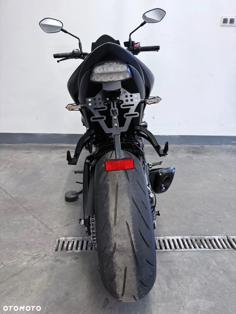 Suzuki GSX - 40
