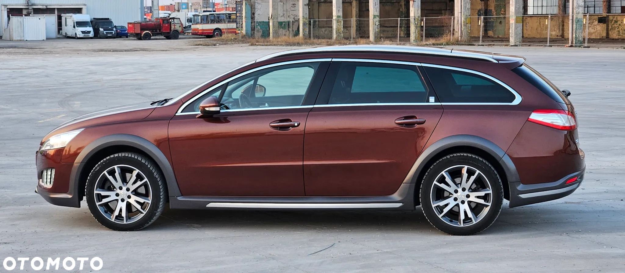 Peugeot 508 RXH 2.0 HDi HYbrid4 - 4