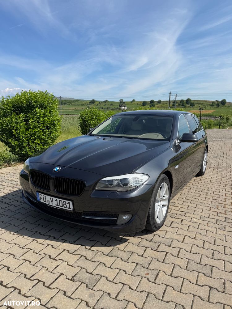 BMW Seria 5 520d Sport-Aut. - 2