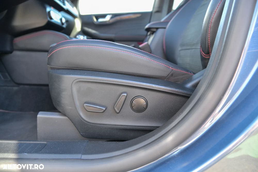 Ford Kuga 2.5 Duratec PHEV ST Line X - 26