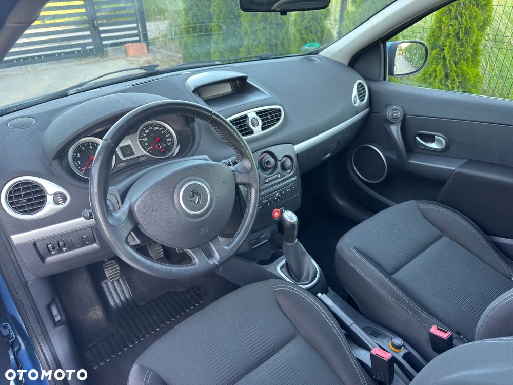 Renault Clio - 5